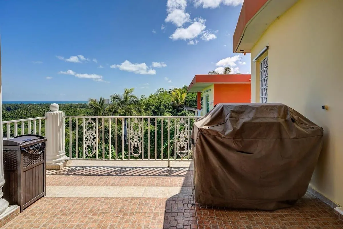 Hébergement de vacances 3 Villas With Stunning Views & 2 Private Pools Luquillo